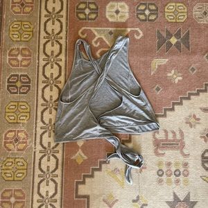 Criss cross back lululemon grey tank size 4